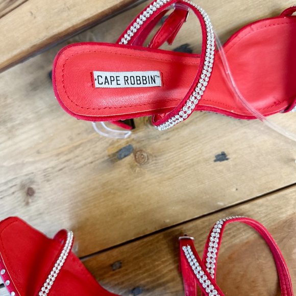 Cape Robbin Hollywood size 101 Red Crystal sandal‎ with 4 1/2 inch heel - Picture 2 of 10